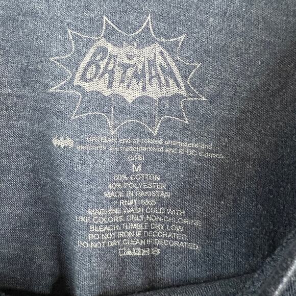 Retro Batman T-Shirt Blue Mens Size M The Big Bang Theory Sheldons Shirt - Picture 3 of 5